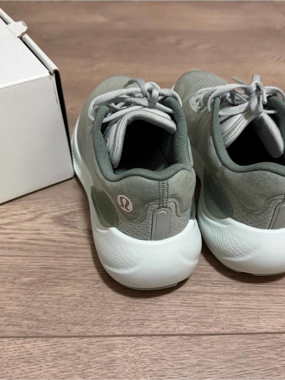 Lululemon Women’s Beyondfeel Running Shoes Green